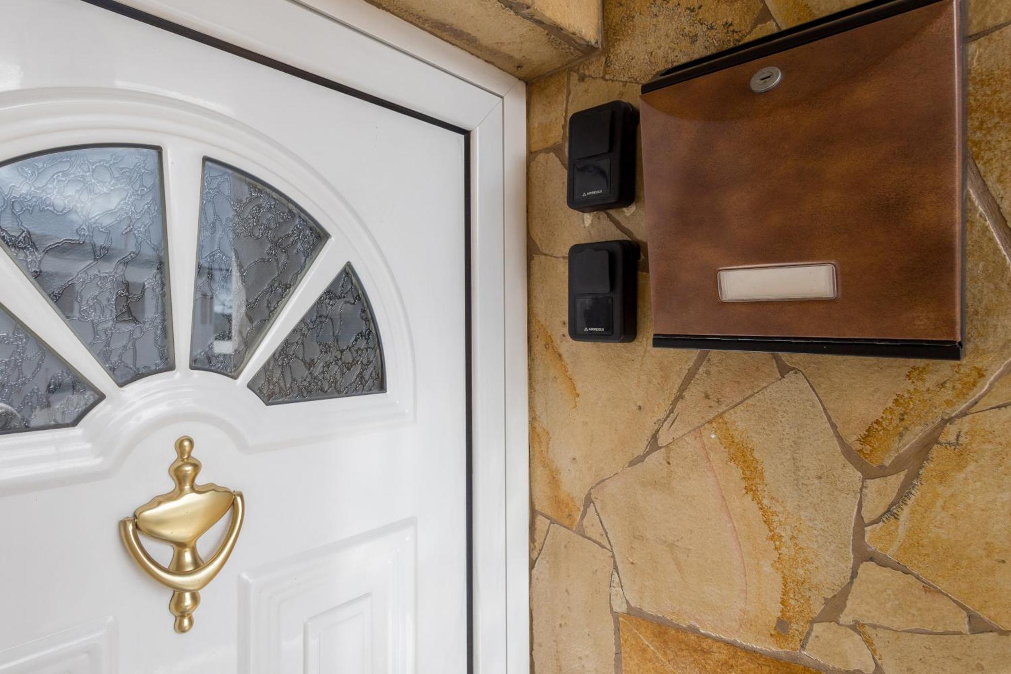 Lightbooking Gadi House Tasarte Terraza Y Barbacoa Exterior photo