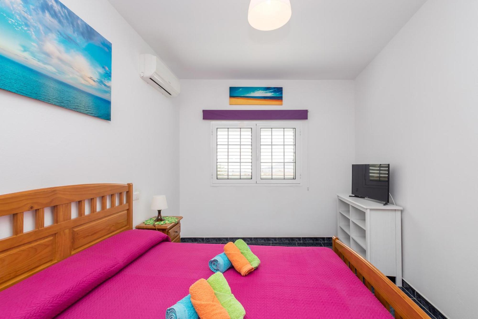 Lightbooking Gadi House Tasarte Terraza Y Barbacoa Exterior photo