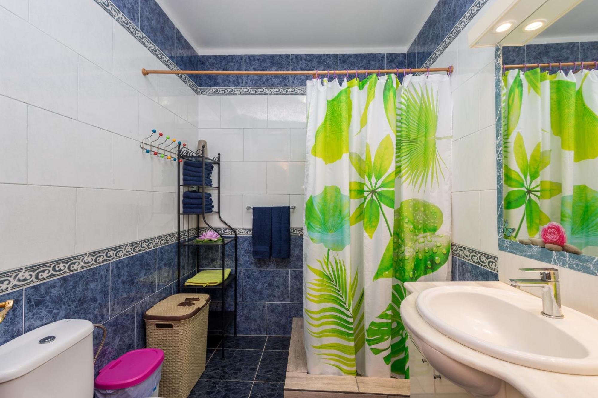 Lightbooking Gadi House Tasarte Terraza Y Barbacoa Exterior photo
